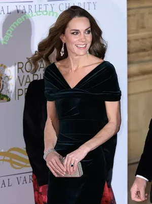 PrincessWales / Catherine / Kate Middleton / _kate_middleton_royal nude photo #0102