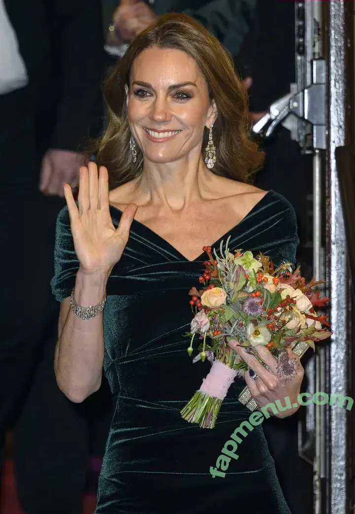PrincessWales nude photo #0124 (Catherine / Kate Middleton / _kate_middleton_royal)