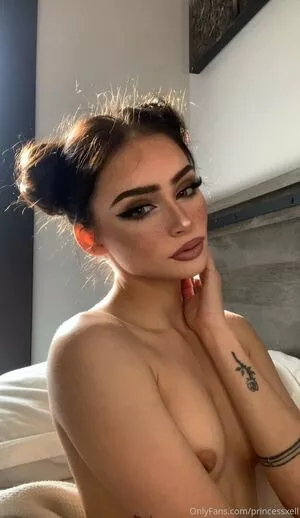 Princessxell nude photo #0003