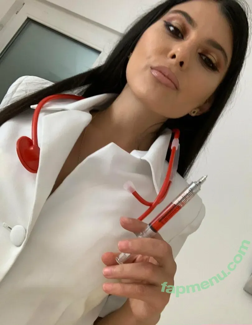 princesszenaxxx nude photo #0102 (princesszeegirl)