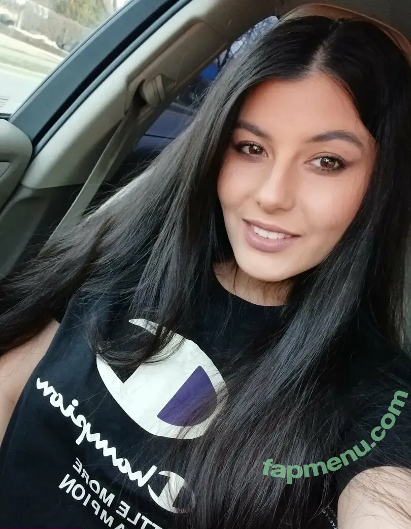 princesszenaxxx nude photo #0119 (princesszeegirl)