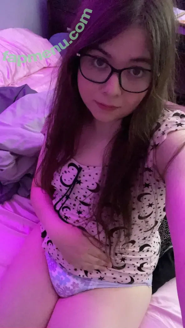 PrincessZoey nude photo #0029 (princesszoey97)