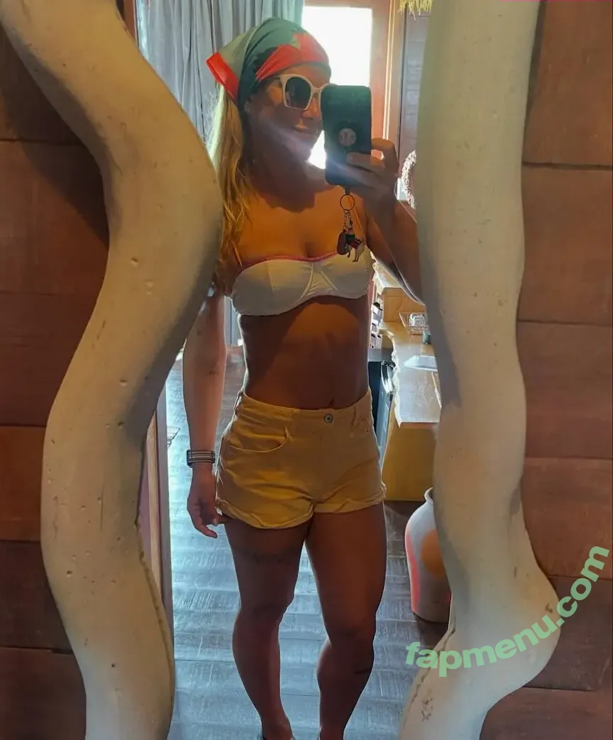 Priscila Fantin nude photo #0123 (priscilafantin)