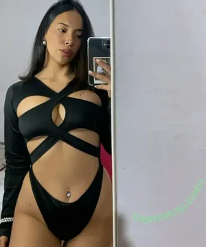 Priscila Nahir / priscila.nahirr nude photo #0001