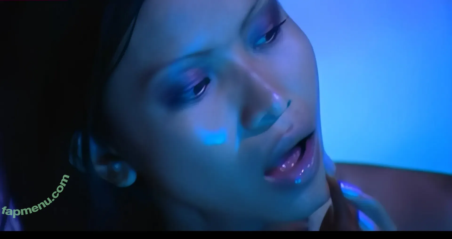 Priva Rey / Libellule nude photo #0024 (Priva Rey / privaaaorey)