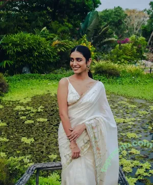 Priya Prakash Varrier / priya.p.varrier nude photo #0051