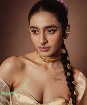 Priya Prakash Varrier / priya.p.varrier nude photo #0065