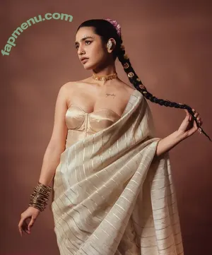 Priya Prakash Varrier / priya.p.varrier nude photo #0073