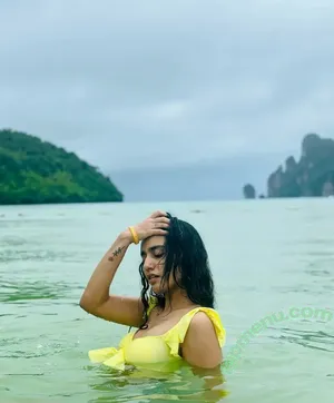 Priya Prakash Varrier / priya.p.varrier nude photo #0097