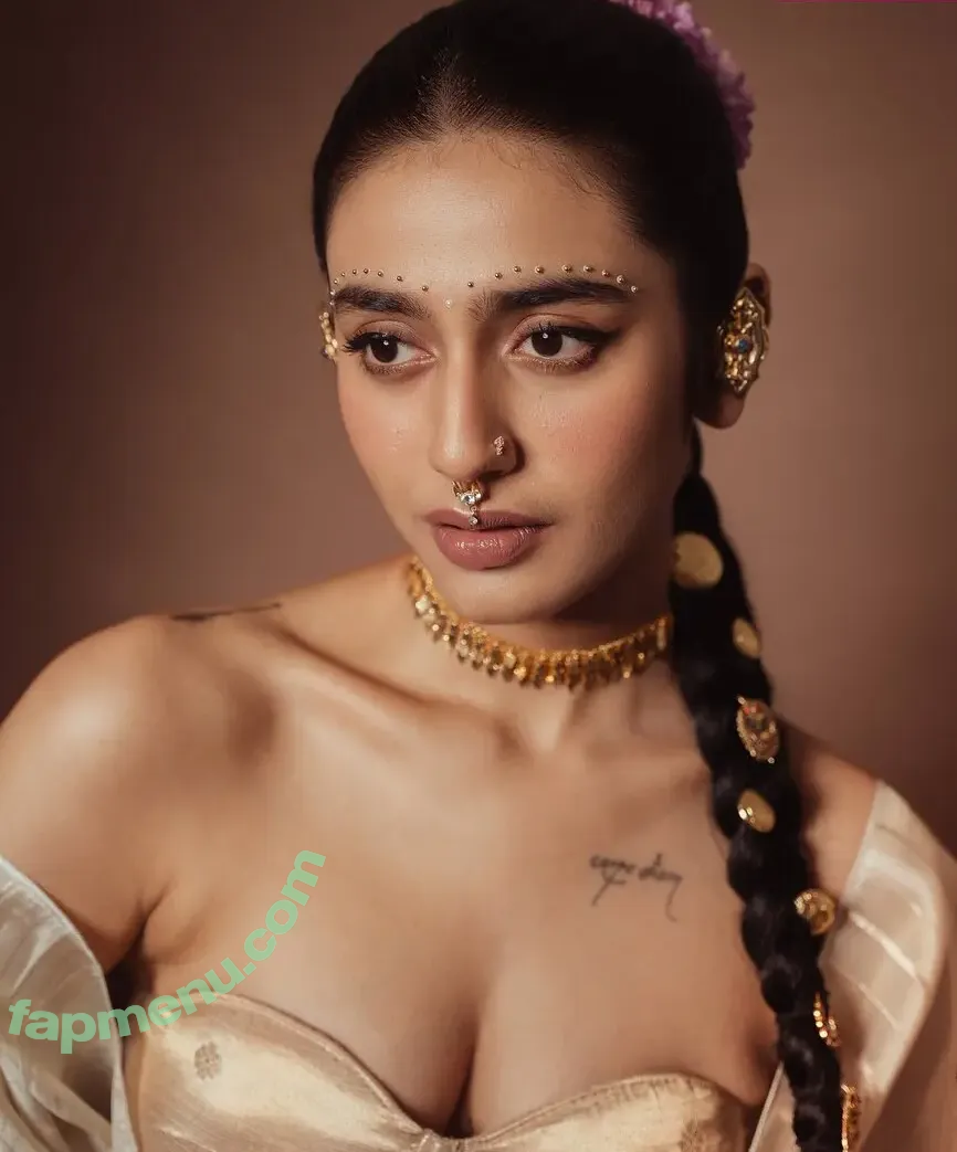 Priya Prakash Varrier nude photo #0065 (priya.p.varrier)
