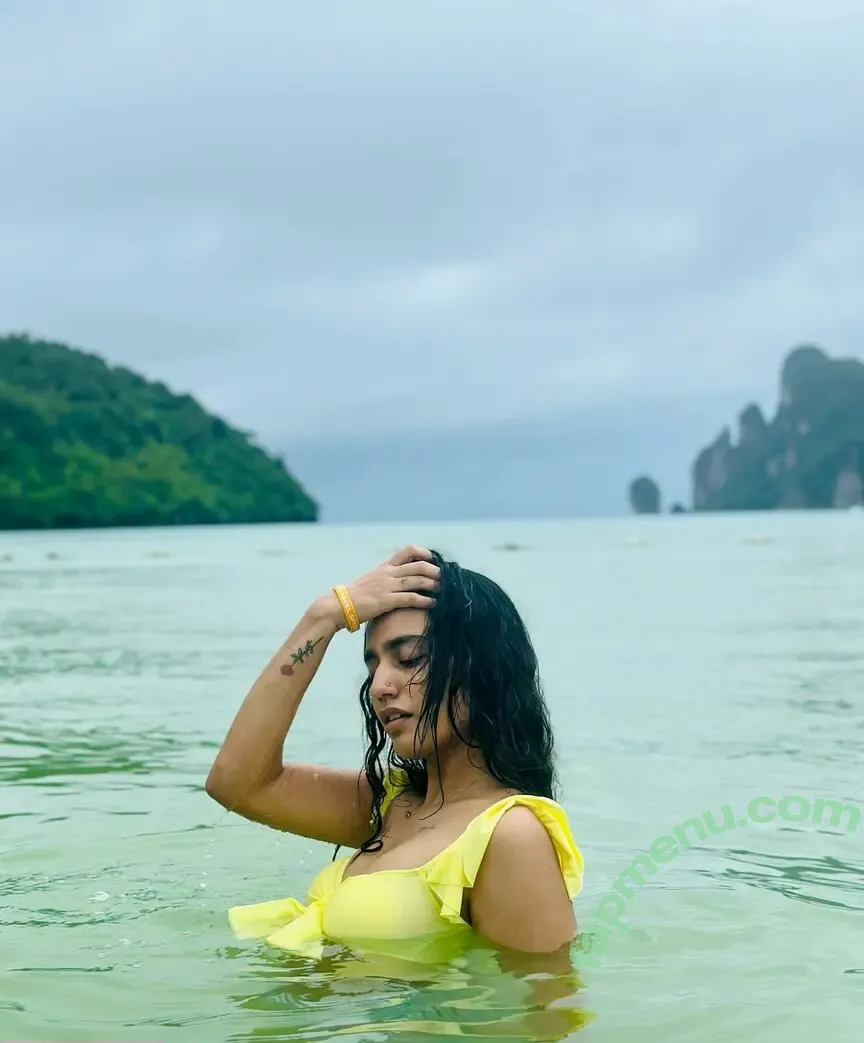 Priya Prakash Varrier nude photo #0097 (priya.p.varrier)