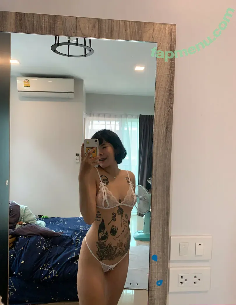 priyakamol nude photo #0015 (priyakamol.a)