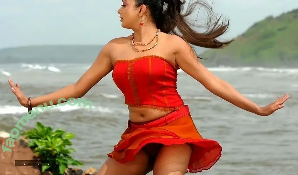 Priyamani nude photo #0012 (pillumani)