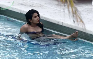 Priyanka Chopra / officialsherlynchopra / priyankachopra nude photo #0058