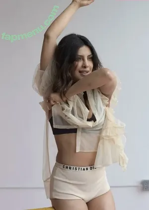 Priyanka Chopra / priyankachopra nude photo #0143