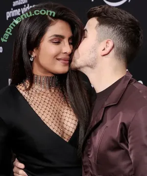 Priyanka Chopra / priyankachopra nude photo #0189