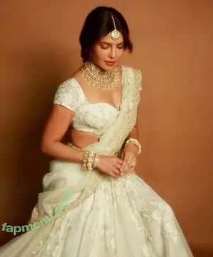 Priyanka Chopra / officialsherlynchopra / priyankachopra nude photo #0277