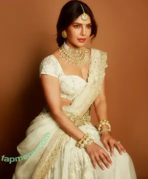 Priyanka Chopra / officialsherlynchopra / priyankachopra nude photo #0279