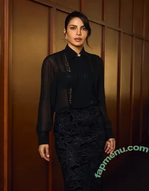 Priyanka Chopra / officialsherlynchopra / priyankachopra nude photo #0284