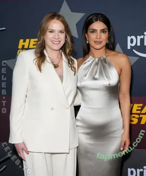 Priyanka Chopra / officialsherlynchopra / priyankachopra nude photo #0300