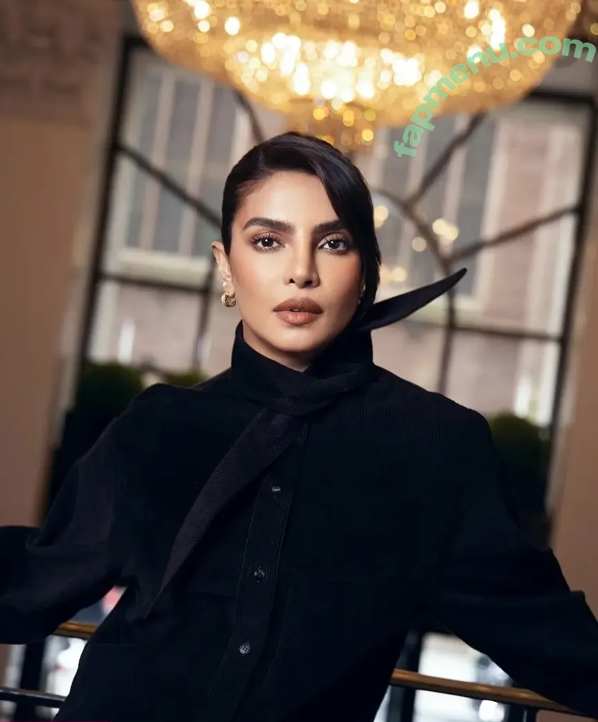 Priyanka Chopra nude photo #0201 (officialsherlynchopra / priyankachopra)