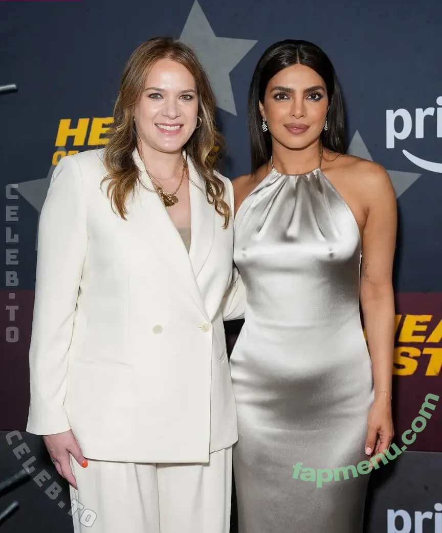 Priyanka Chopra nude photo #0300 (officialsherlynchopra / priyankachopra)