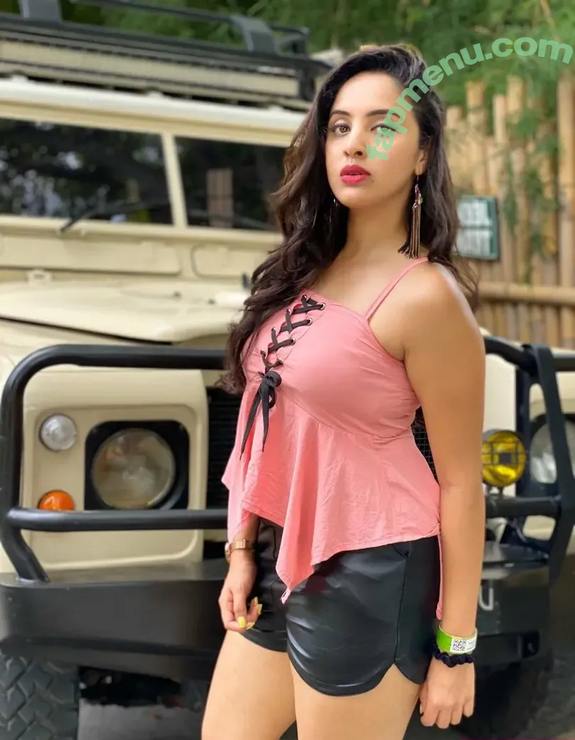 Priyanka Kholgade nude photo #0002 (Priyanka Kholgade)