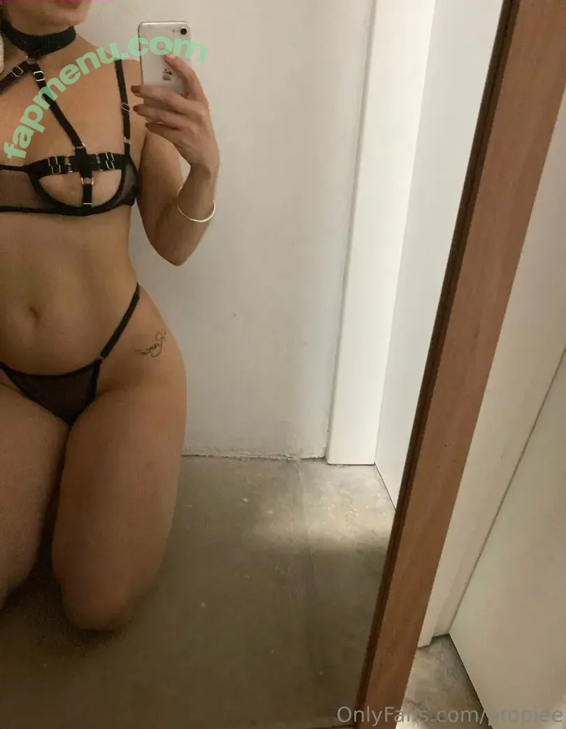 propiee nude photo #0009 (propie03)