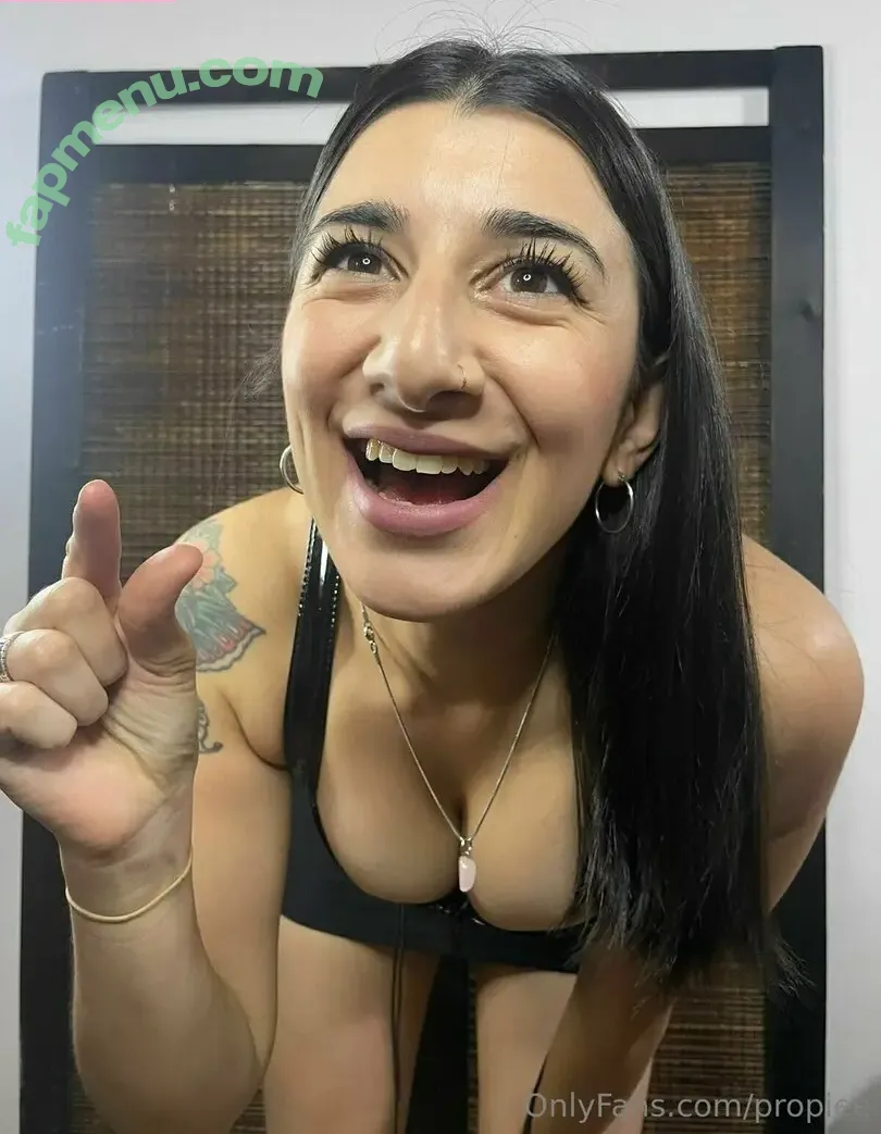 propiee nude photo #0011 (propie03)