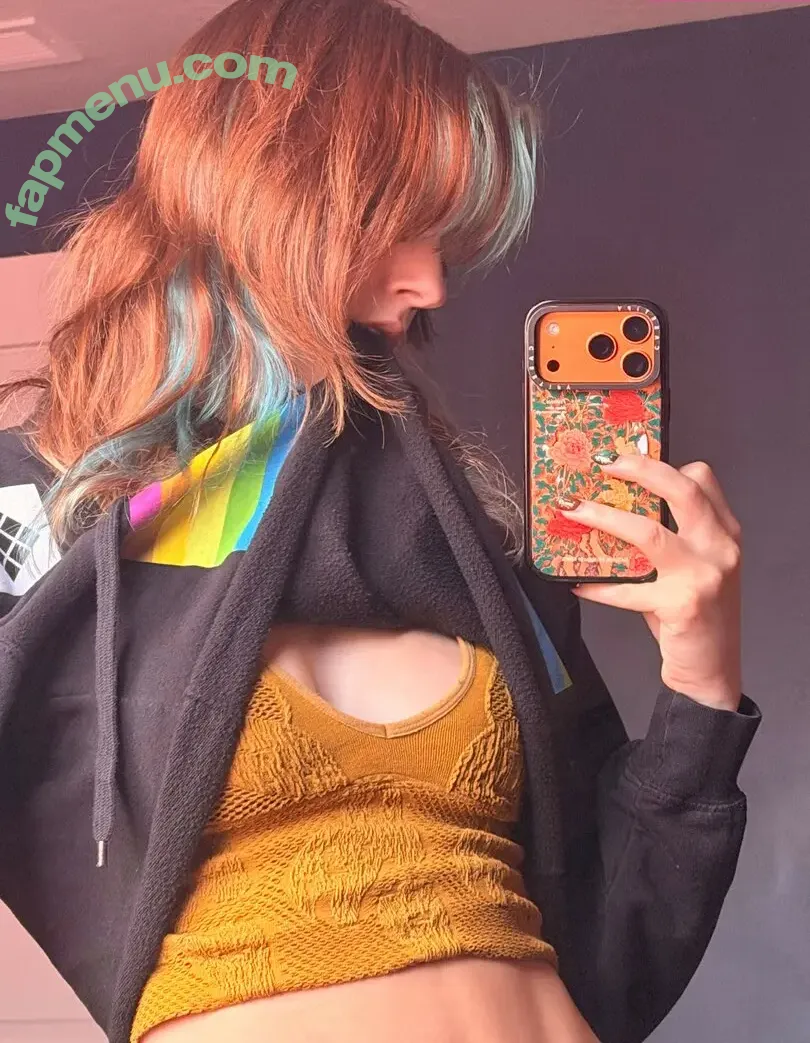 prototype.fox nude photo #0054 (Shay / prototypef0x)