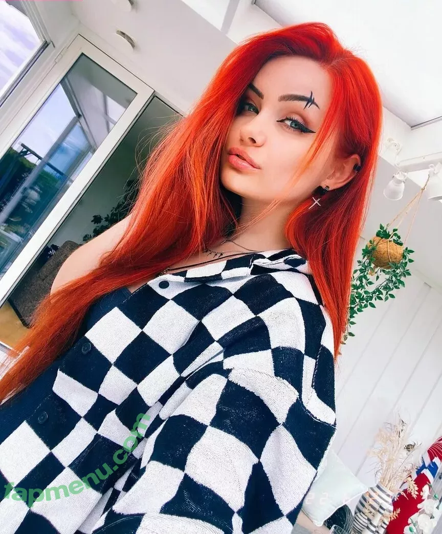 Proxyfox nude photo #0149 (Amaliuz)