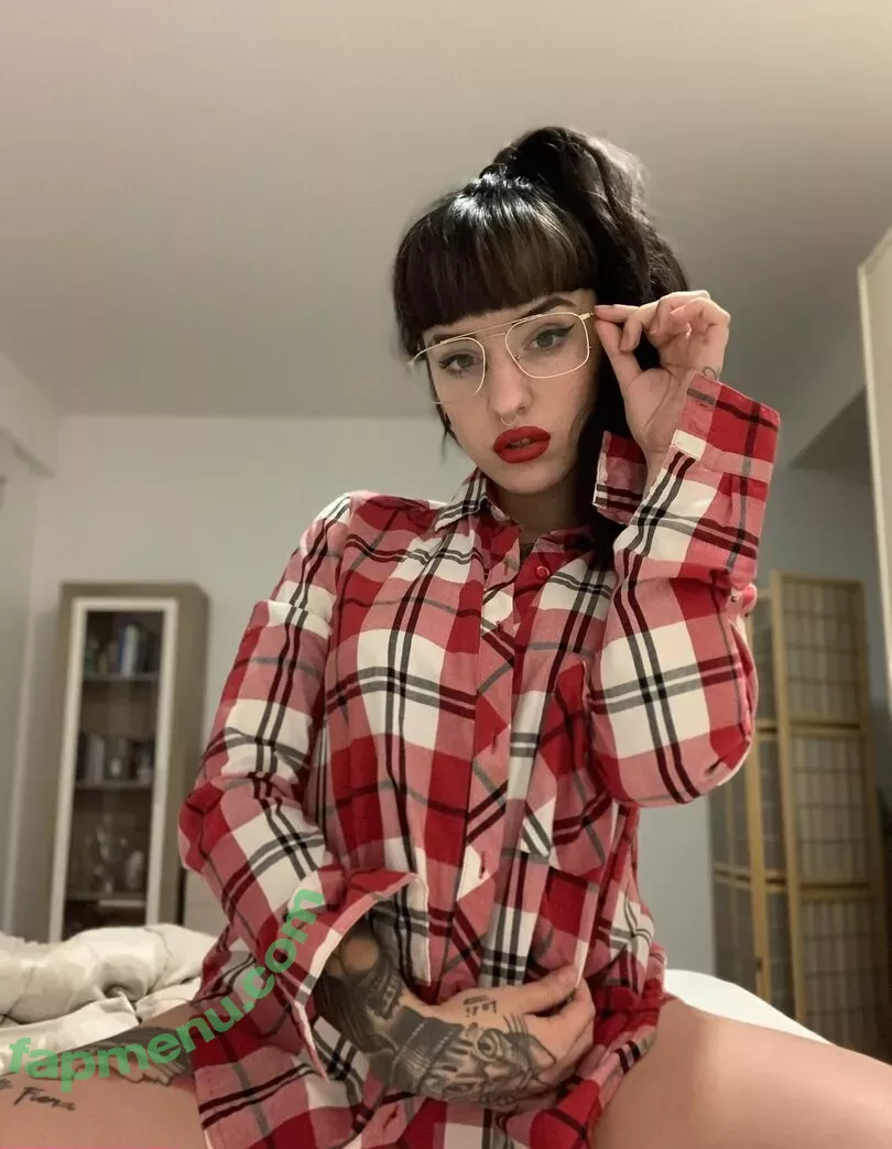 prvega28 nude photo #0083 (Vega / prveegaa28)