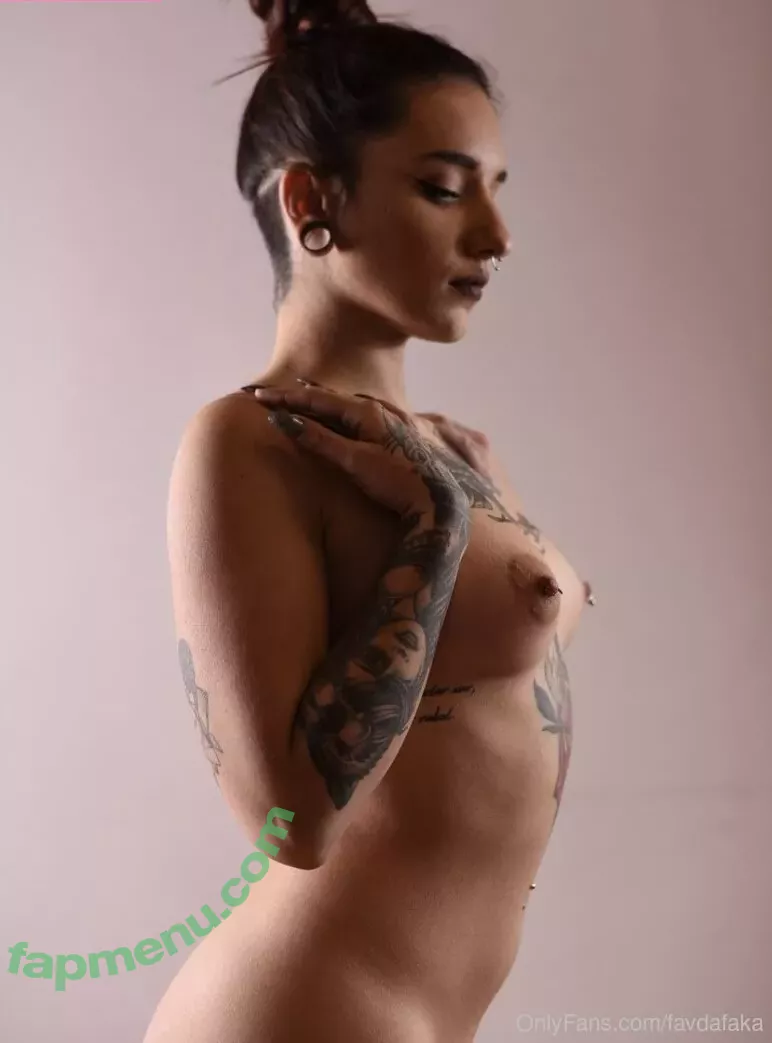 prvega28 nude photo #0155 (Vega / prveegaa28)