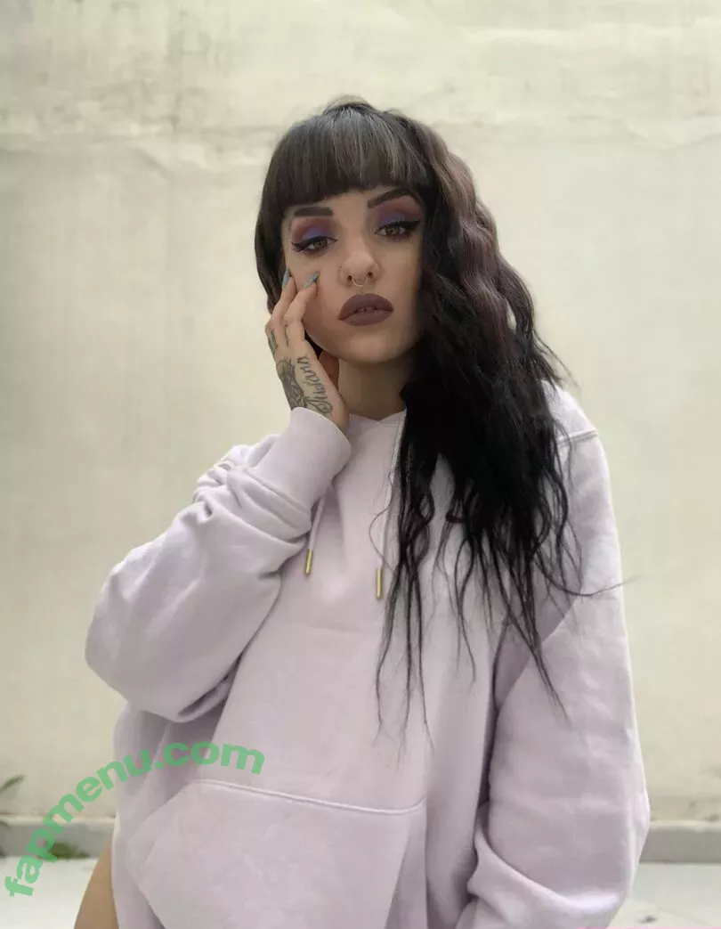 prvega28 nude photo #0268 (Vega / prveegaa28)