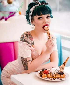  nude photo #0002