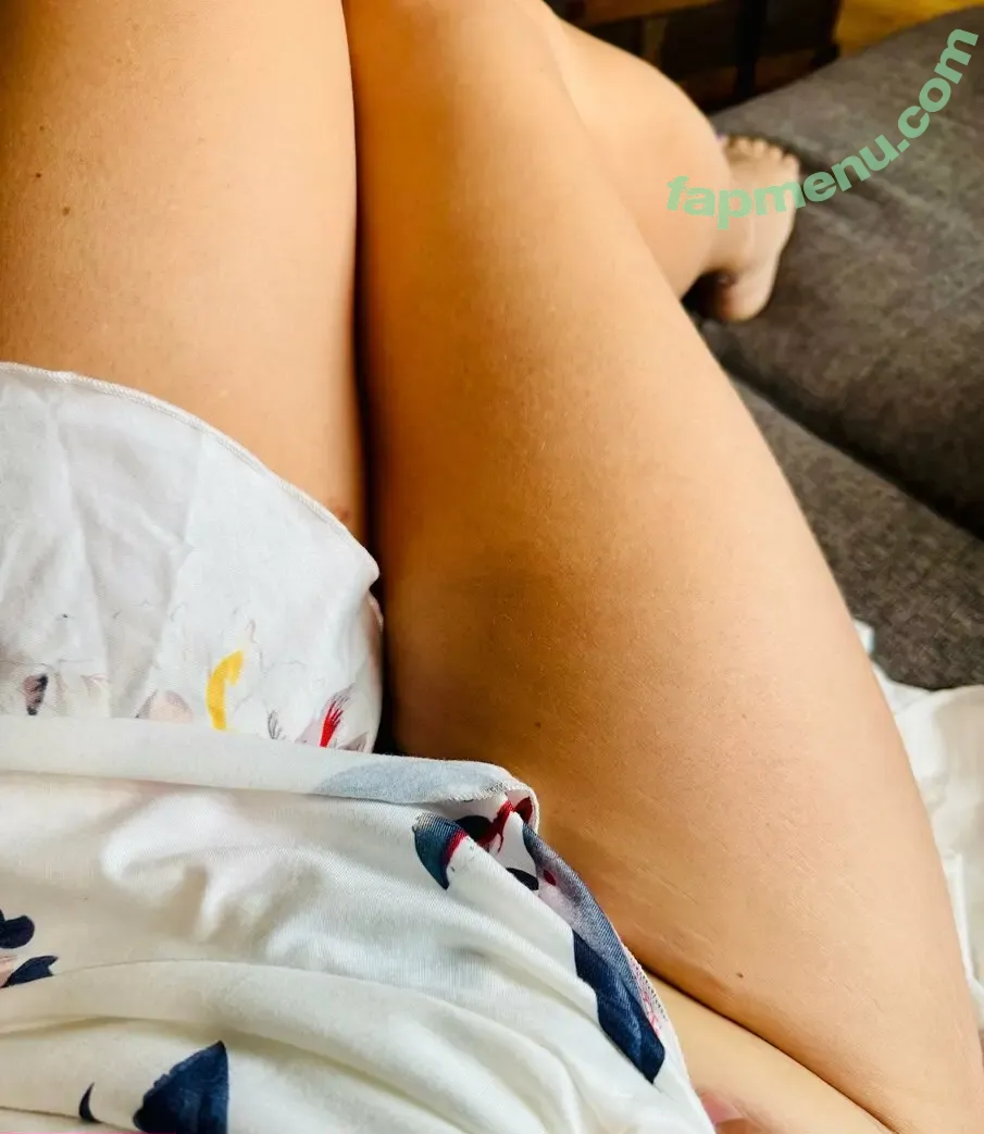 ptitevilaine nude photo #0043 (ptitevilaine)