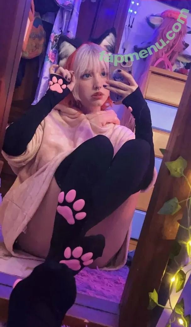 pugabite nude photo #0014 (pugabite)