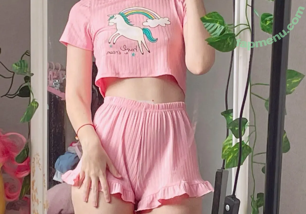 Pumpkin Pie nude photo #0032 (fairypie / ollwen / pumpkinpiepitbull)