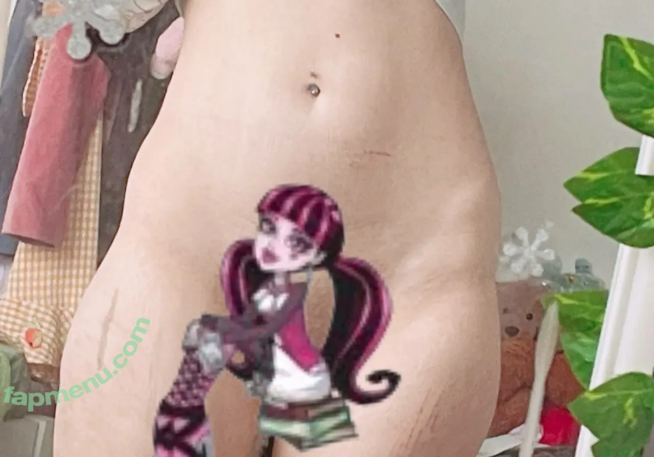 Pumpkin Pie nude photo #0045 (fairypie / ollwen / pumpkinpiepitbull)