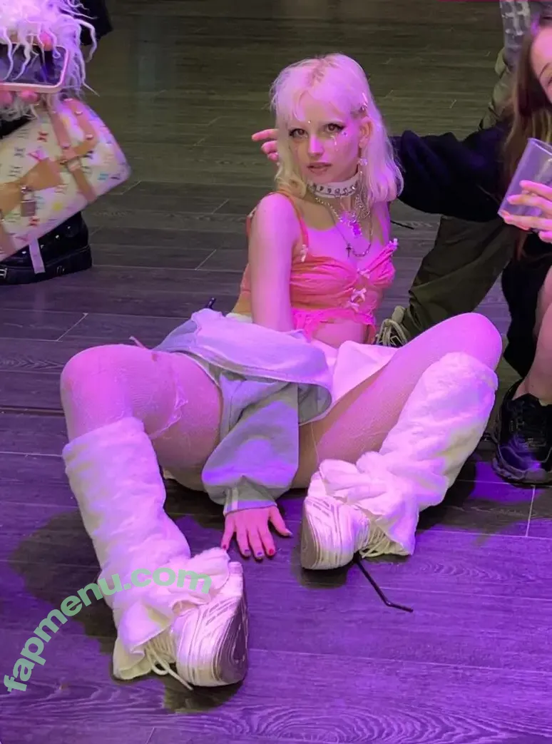 Pumpkin Pie nude photo #0301 (fairypie / ollwen / pumpkinpiepitbull)