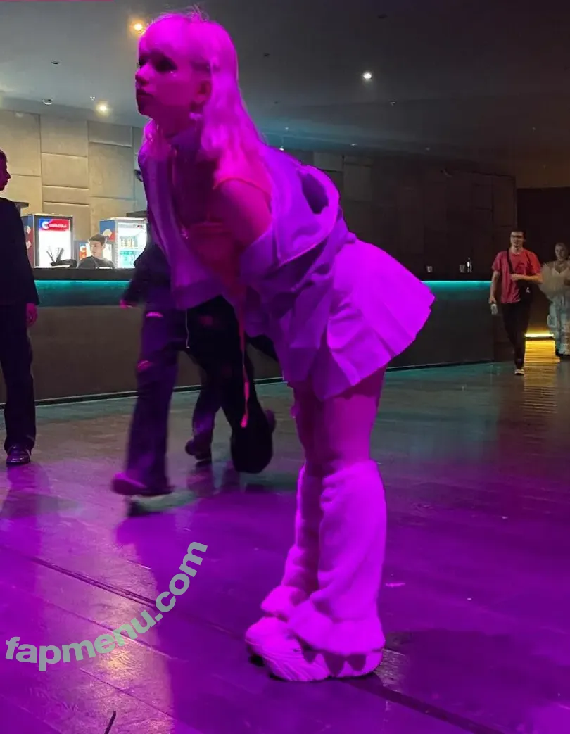 Pumpkin Pie nude photo #0302 (fairypie / ollwen / pumpkinpiepitbull)