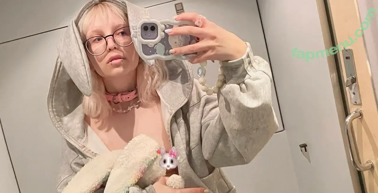 Pumpkin Pie nude photo #0306 (fairypie / ollwen / pumpkinpiepitbull)