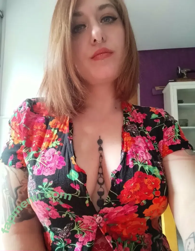 punkrocksoul nude photo #0033 (punkrocksoul_)