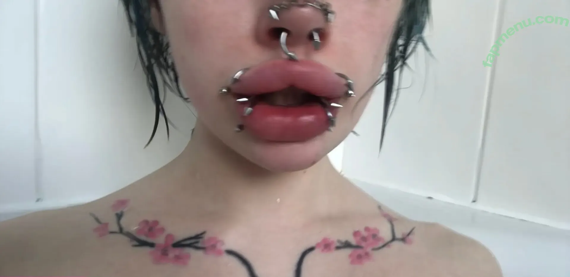 puppy_xox nude photo #0001 (gloom666puppii / puppy_XOX_slut)
