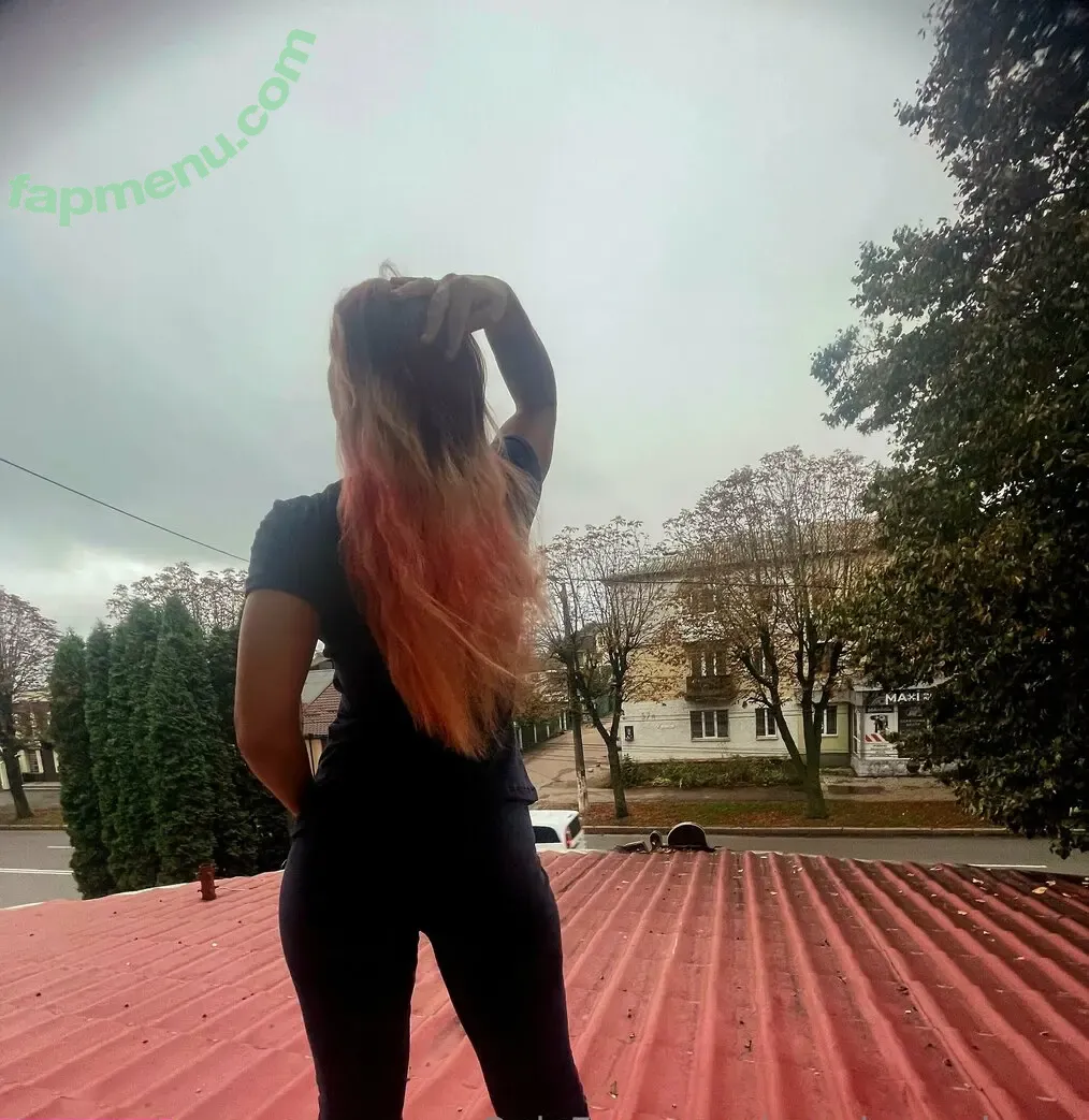 purplecranberry nude photo #0009 (cranberrry__)