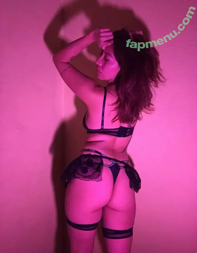 purplepurplepurple nude photo #0003 (purple_haired_girls_collection)