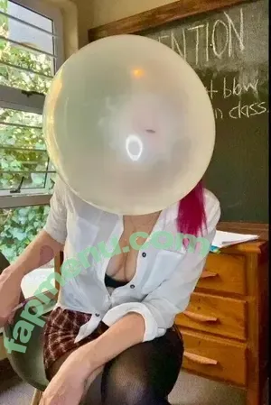purplestorm_bubbles / purplestormbubbles nude photo #0033