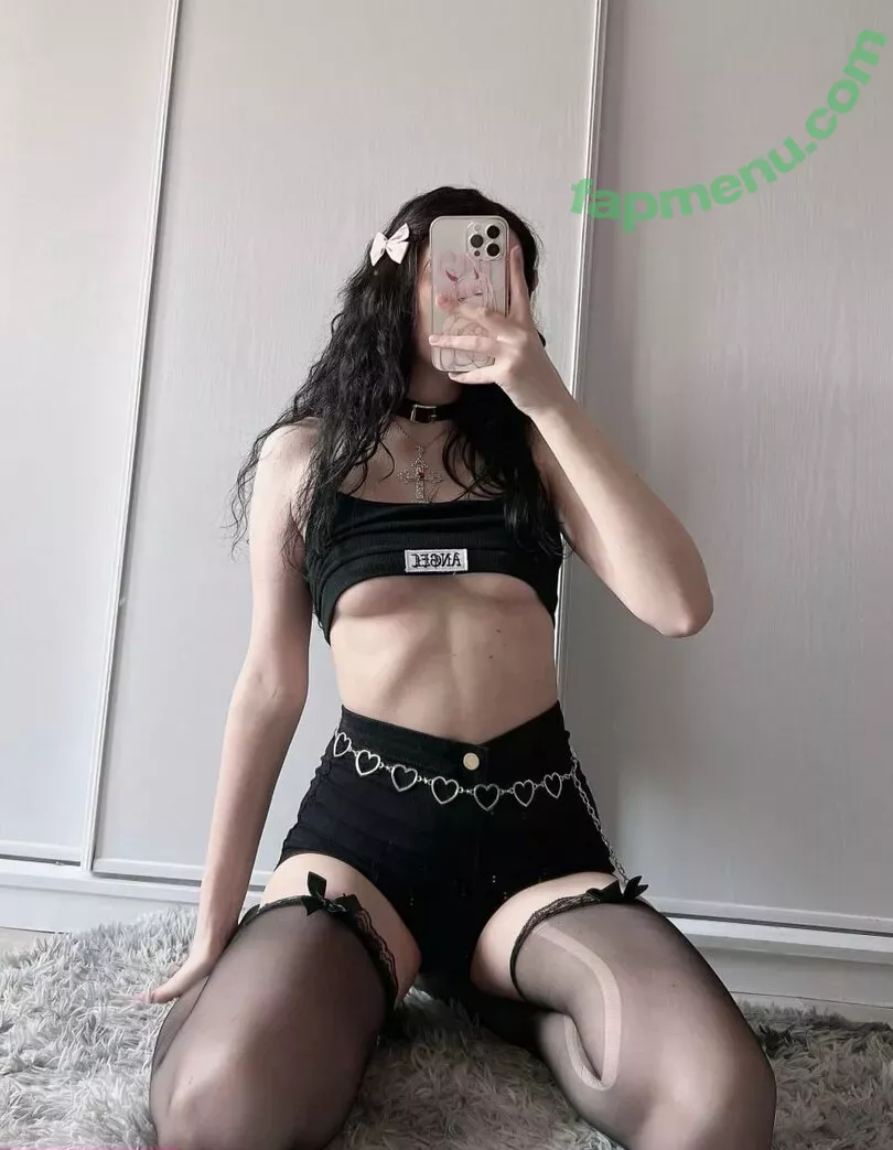 purrrik nude photo #0481 (purrrik)