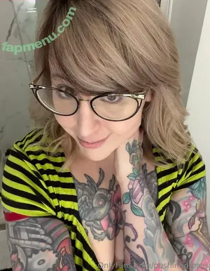 PushingUpRoses / roseanders nude photo #0742