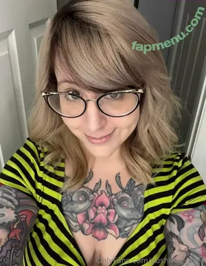 PushingUpRoses / roseanders nude photo #0743